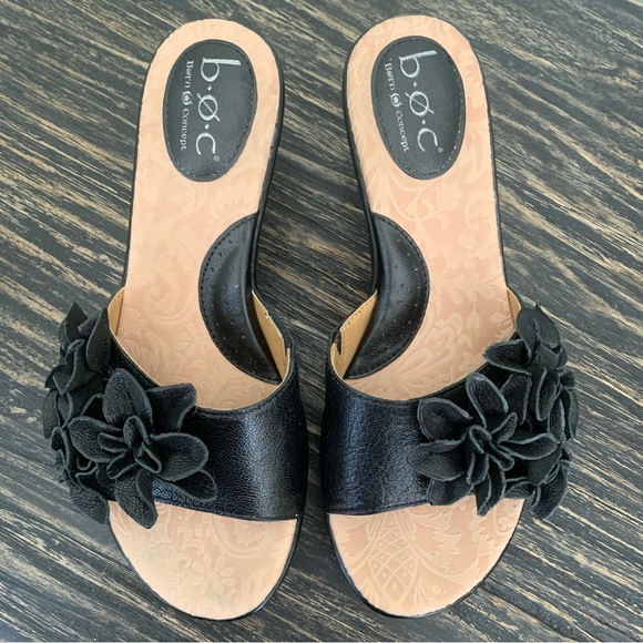 b.o.c. Shoes - b.o.c. "Lilibet" Black Wedge Sandals Size 7 3D Flowers